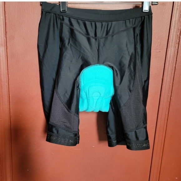 BEROY Women's Cycling Shorts withBack Reflector and Pockets. - Picture 3 of 11